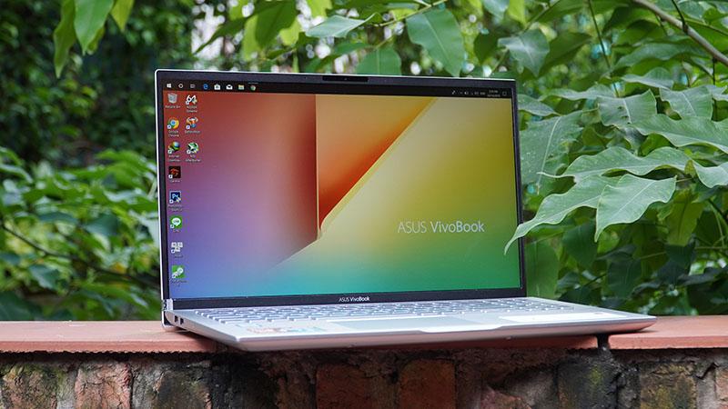 ASUS VivoBook S15 S531 - Mặt lưng