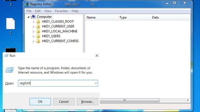 Nhập RegEdit > Nhấn OK để mở Registry Editor 