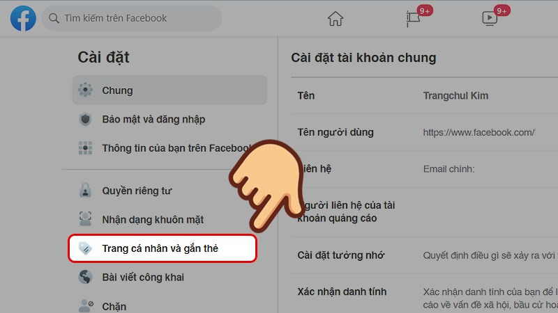 Chọn mục Trang cá nhân và gắn thẻ