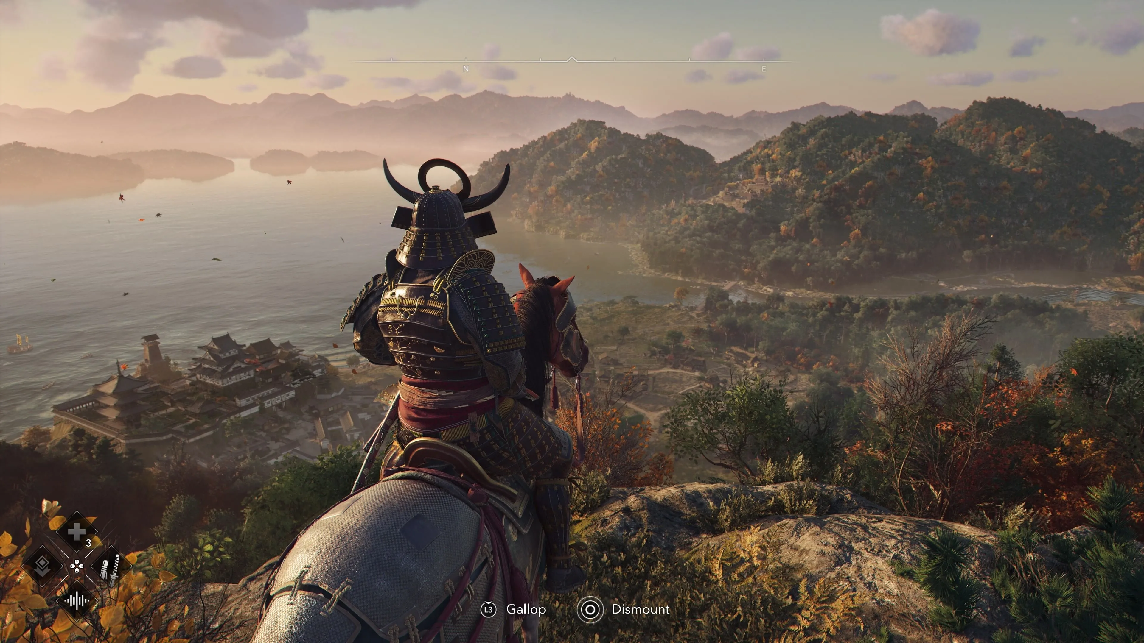 Bản đồ thế giới rộng lớn của Assassin's Creed Shadows hiển thị vị trí của Yasuke và các điểm đánh dấu nhiệm vụ.
