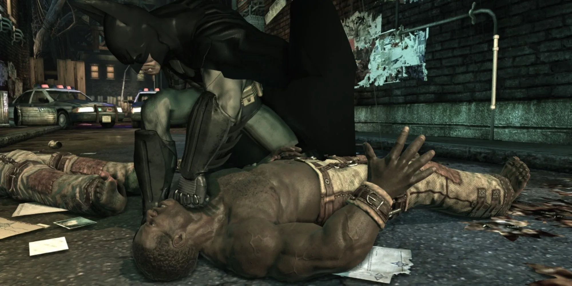 Batman tung đòn kết liễu kẻ thù trong Batman: Arkham Asylum