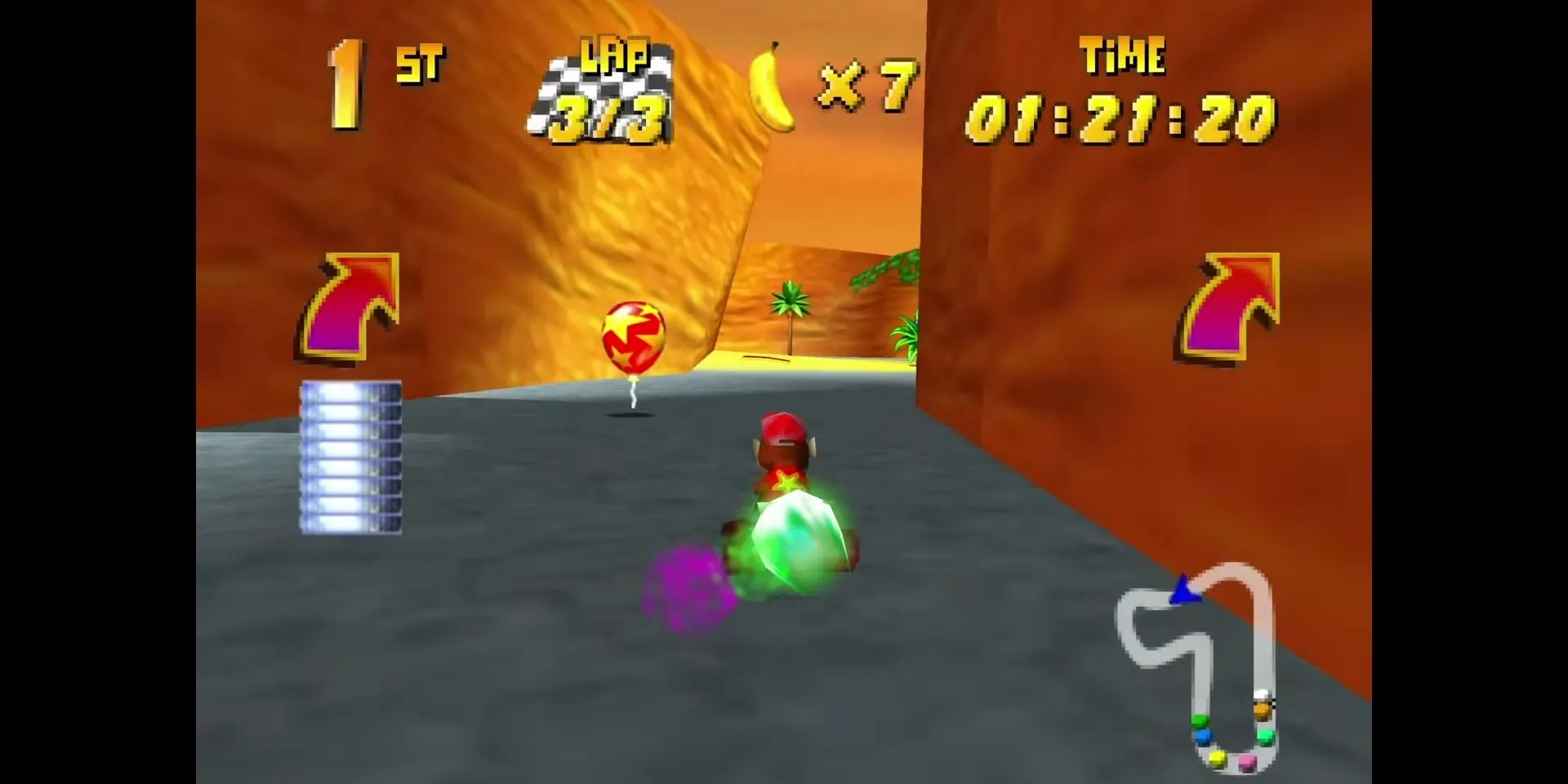 Diddy Kong tăng tốc trên đường đua trong Diddy Kong Racing N64