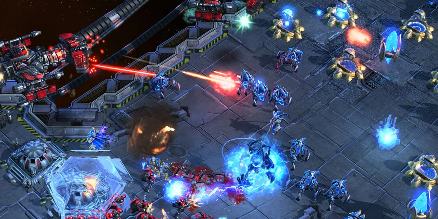 Gameplay StarCraft II với các đơn vị chiến đấu và giao diện điều khiển