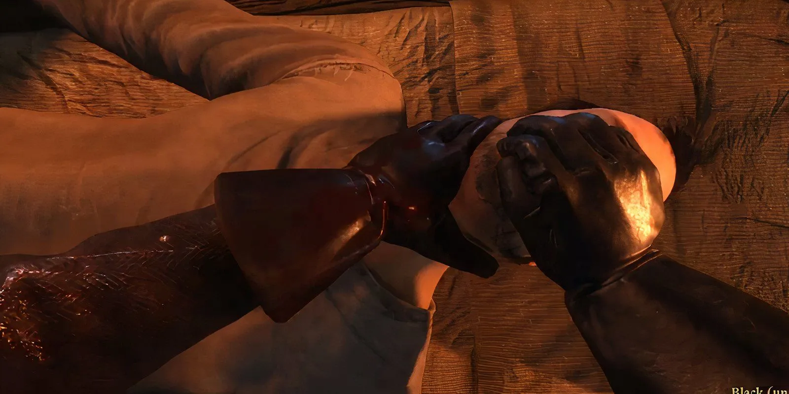 Henry đang vác Black bất tỉnh trên vai trong Kingdom Come Deliverance 2