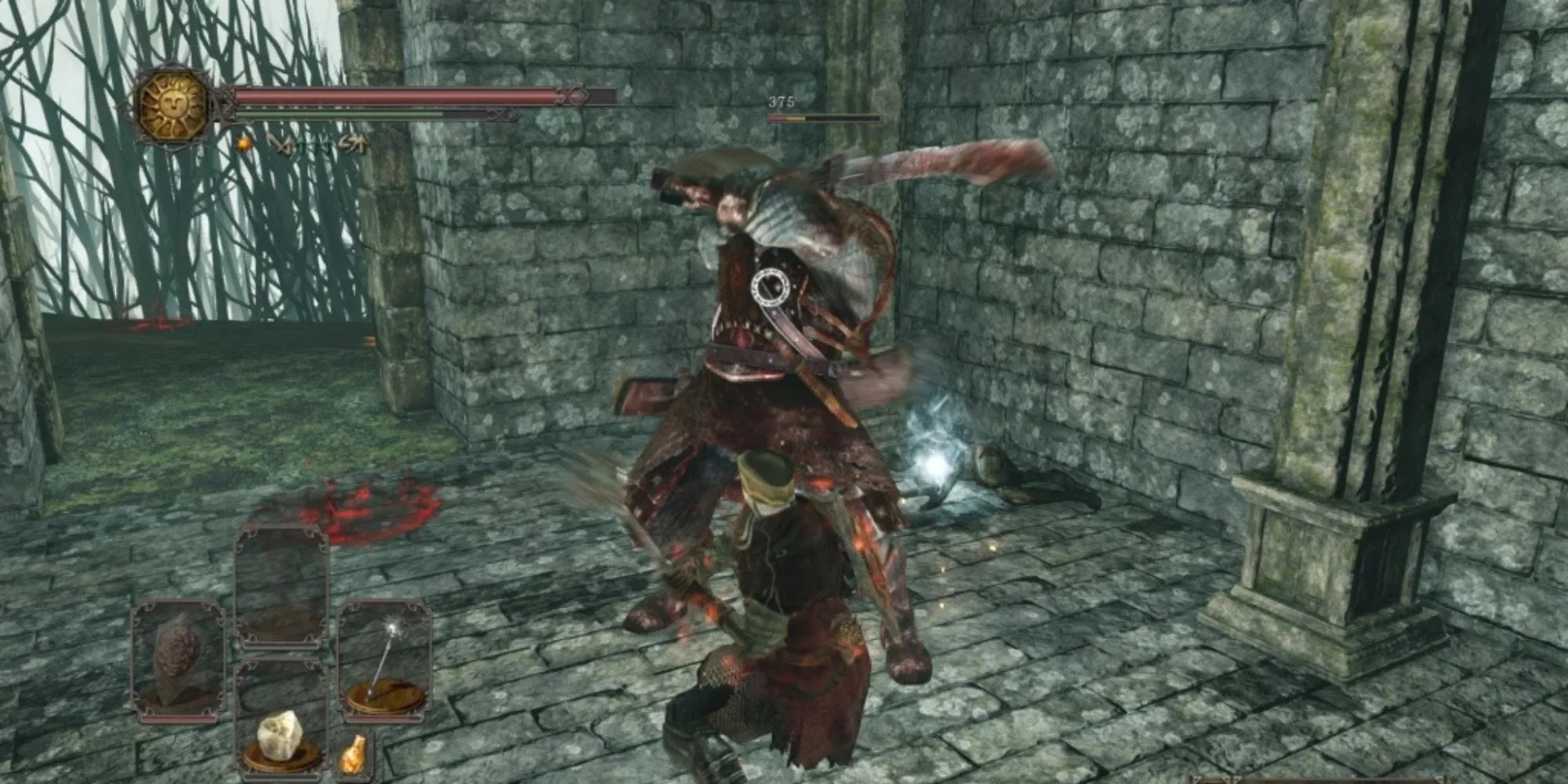 Nhân vật người chơi đang chiến đấu với kẻ thù trong Dark Souls 2