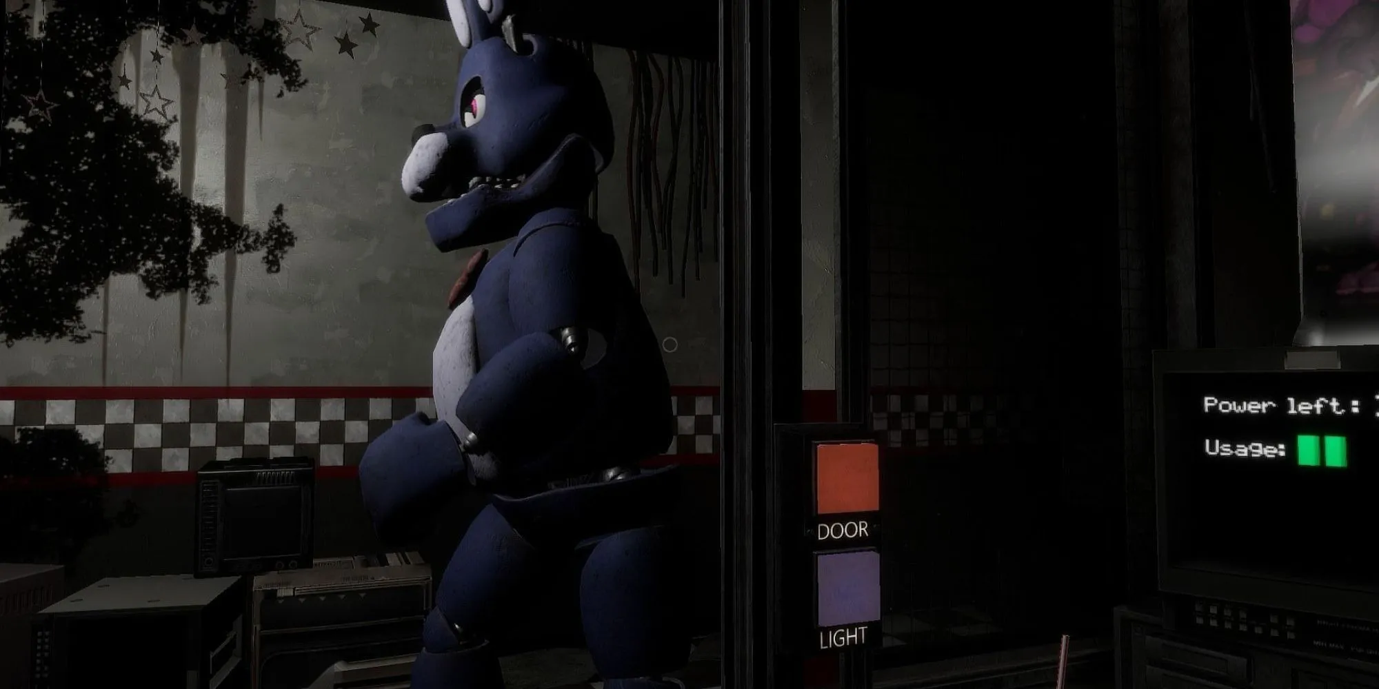 Animatronic Bonnie trong game FNAF VR: Help Wanted, liên quan đến lý thuyết tuyên truyền của Fazbear Entertainment.