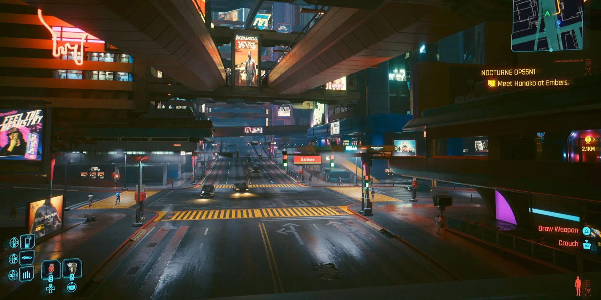 Bức tranh toàn cảnh Night City trong Cyberpunk 2077 với các tòa nhà chọc trời, gợi ý về không gian đa tầng.
