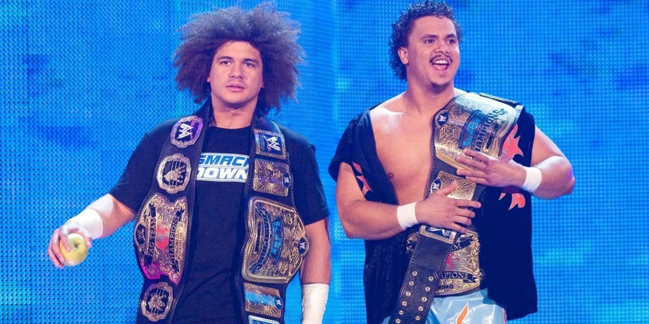 Cặp đôi anh em Primo và Carlito trên sàn đấu WWE, cựu vô địch đồng đội