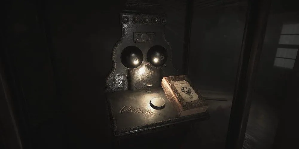 Cuốn sách cũ và chữ viết trong Demonologist