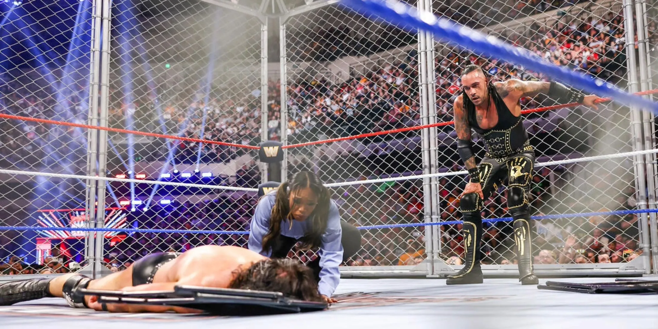 Damian Priest đánh bại Drew McIntyre trong trận đấu lồng sắt tại Saturday Night Main Event WWE