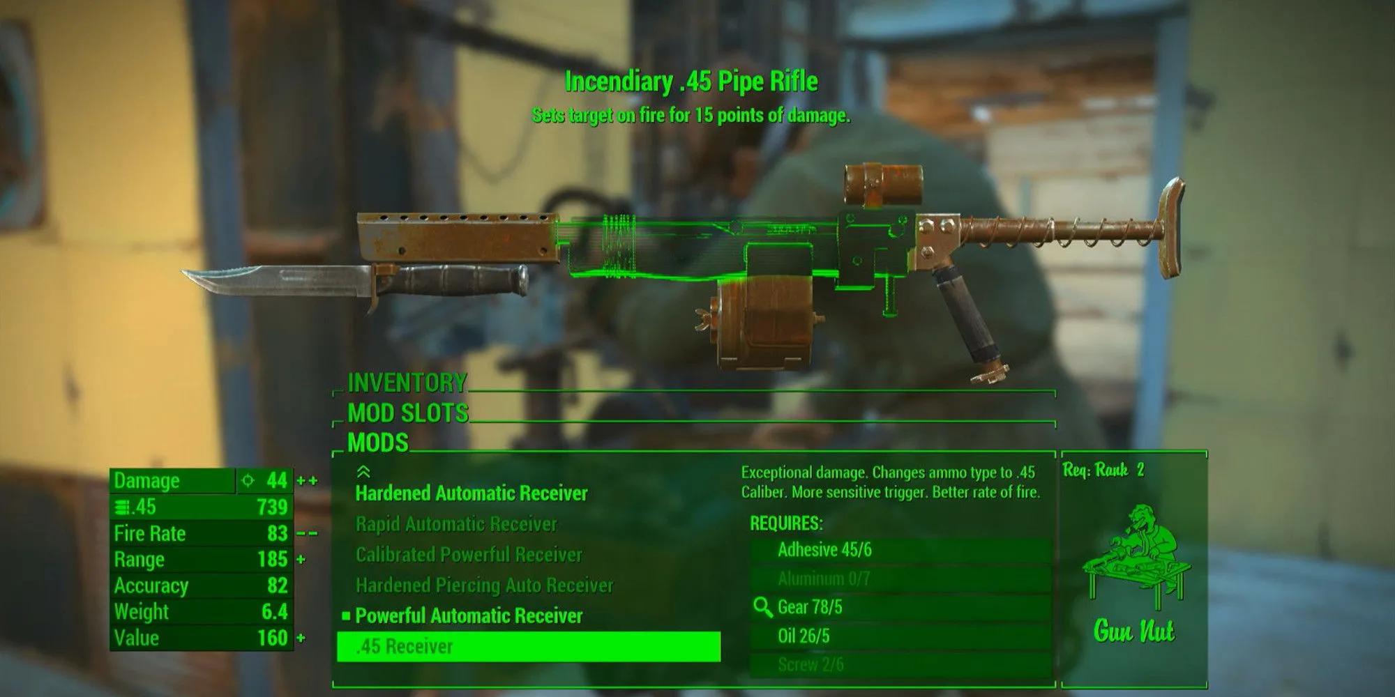 Giao diện tùy chỉnh vũ khí trong Fallout 4, cho phép người chơi thay đổi nhiều bộ phận súng bằng vật liệu thu thập.