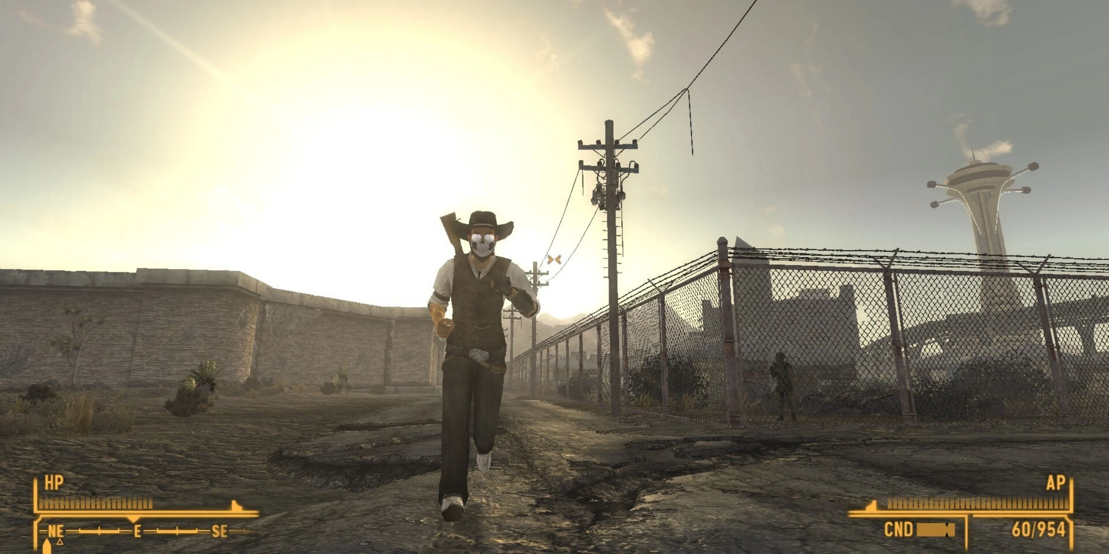 Nhân vật chính đang khám phá vùng đất hoang mạc trong game Fallout New Vegas