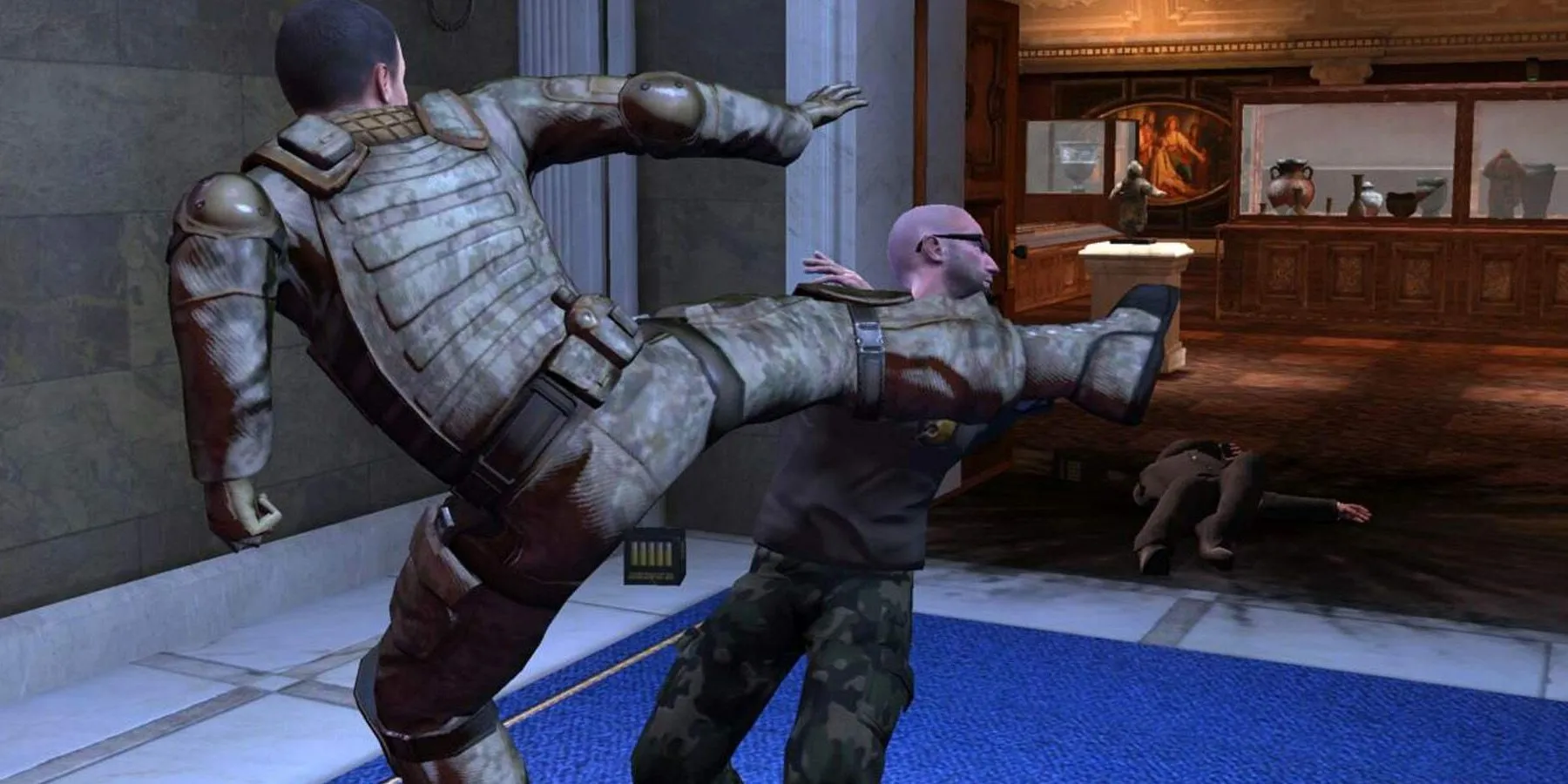 Nhân vật chính tấn công trong game điệp viên Alpha Protocol