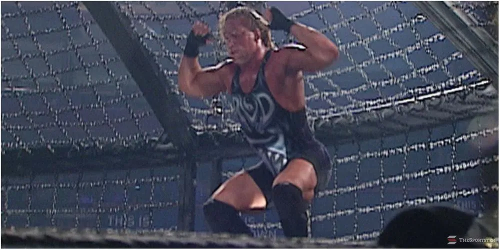 RVD thực hiện Frog Splash sai tư thế vào Triple H