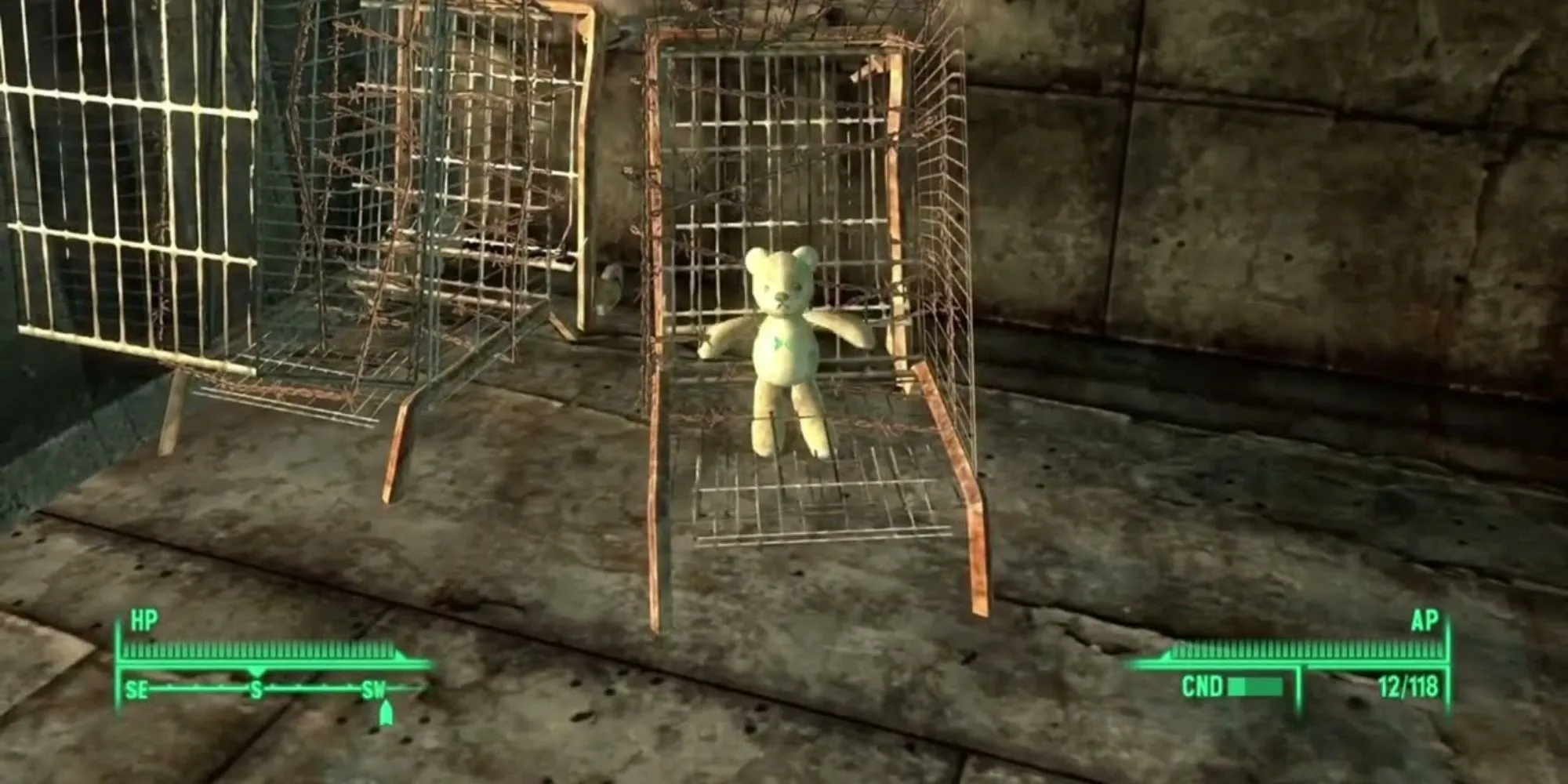 Super Mutant Behemoth ôm gấu bông trong Fallout 3