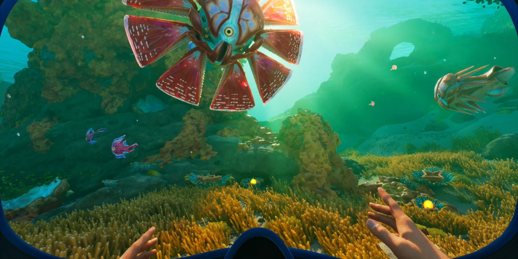 Một người chơi khám phá thế giới dưới nước đầy cá trong Subnautica 2.